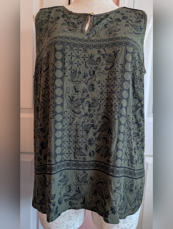Liz Claiborne Tops - Liz Claiborne Olive/ Black Floral, Geometry, Baroque Sleeveless Top Size XL